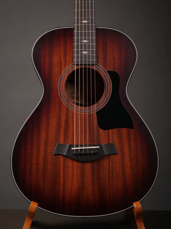 Taylor 322e