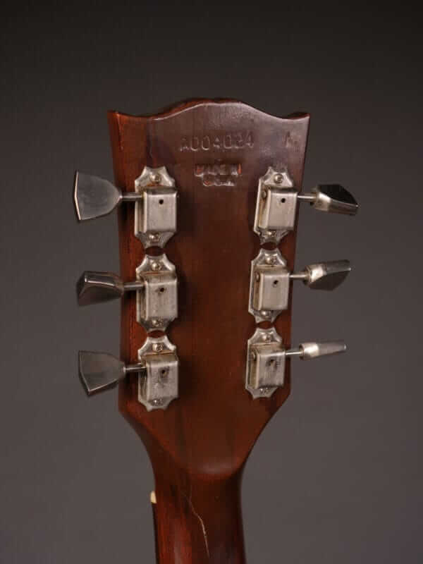 Gibson J45 Deluxe (1973) - Image 6