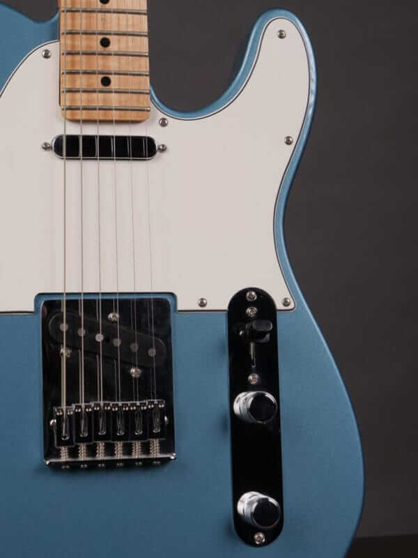 Fender MIM Telecaster (2020) - Image 3